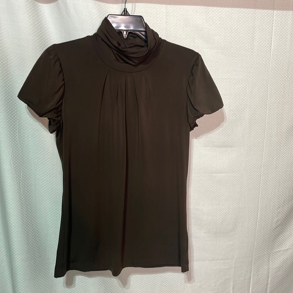 Anne Klein S brown short puffed sleeve turtleneck back zip gathers at neck euc